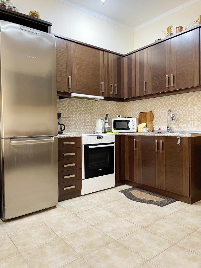 Zeta'S Apartment In ナフプリオ エクステリア 写真